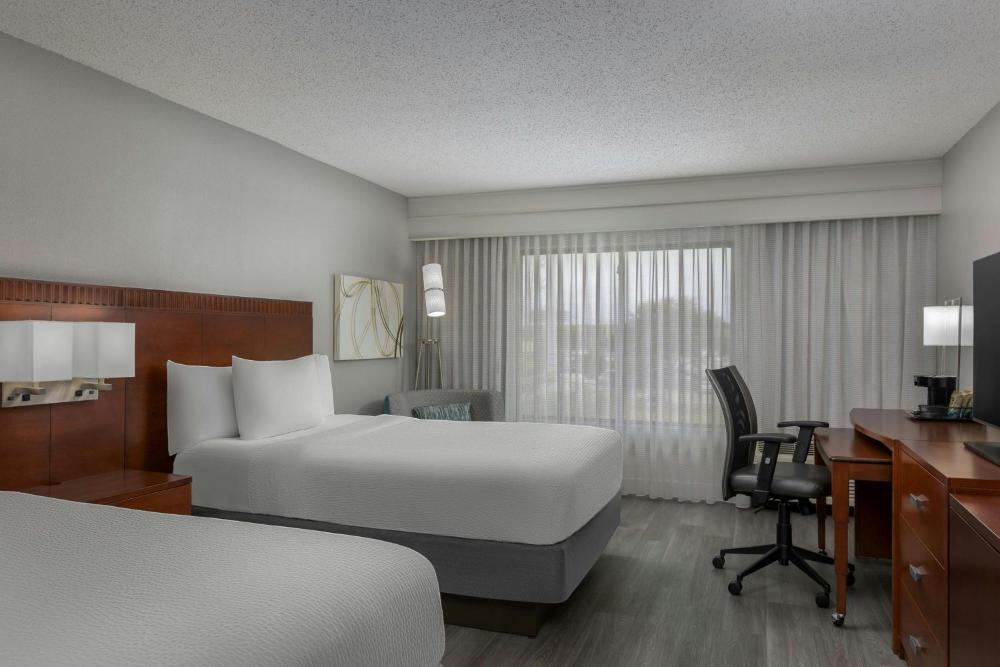 Double Room with Two Double Beds interior